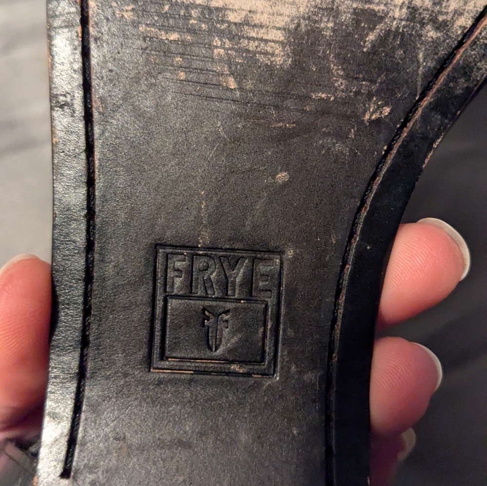 SOLD Frye Black Leather Harness Flat Sandals sz 10 - Picture 8 of 9